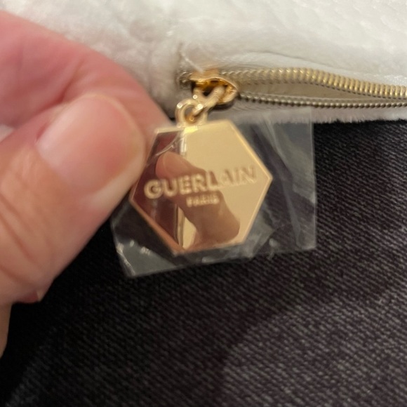 Guerlain Cosmetic Pouch Velour Bag Makeup Case (NWOT) - Picture 3 of 14